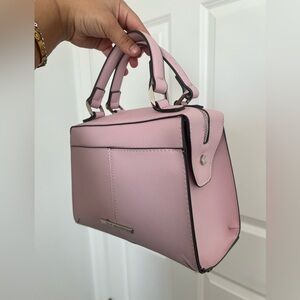 Steve Madden baby pink mini shoulder bag, comes with an extra strap